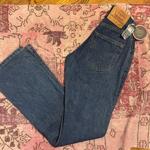 NWT Vintage Levi's 562 DEADSTOCK Blue Jeans - W26 L32 - Picture 2 of 16